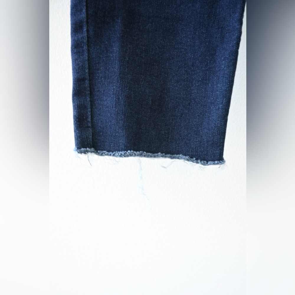 Level 99 Mid Rise Janice Jeans - Picture 5 of 6